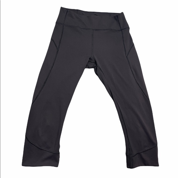 Lululemon High Waist Crop Leggings. Size 8 - Picture 3 of 7